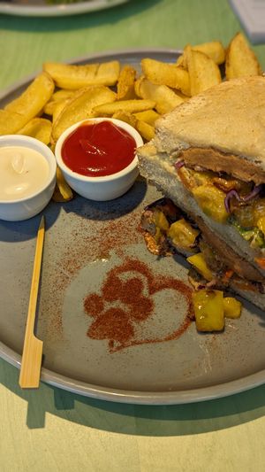  at Katzentempel - München in Munich