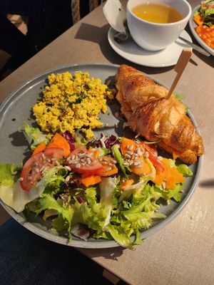  at Katzentempel - München in Munich