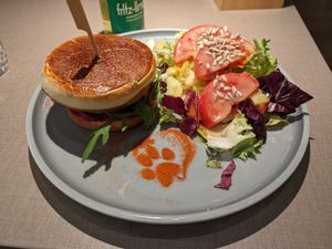 Winter special burger (but with substitute patty) at Katzentempel - München in Munich