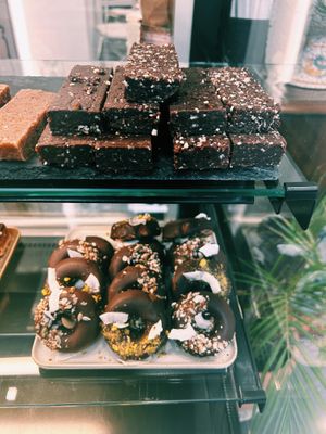 Raw Choco Bars & raw Donuts ✨✨✨ at The Vegan Fairies in Athens