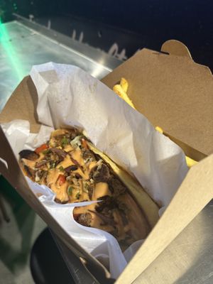 Cheesesteakk #Veganuary at ON THE RUN Vegan in Miami