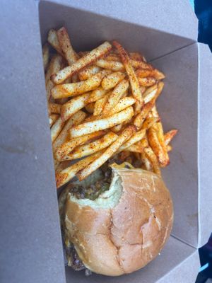 Amazing atmosphere,extremely friendly food was amazing and freshly made  at ON THE RUN Vegan in Miami