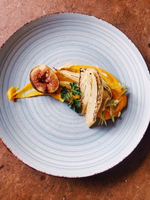 Karottenpuree mit gebranntem Fenchel und Feige at TamanGa in Labitschberg