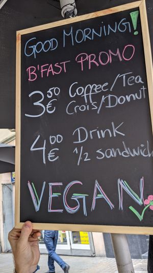 Breakfast deal at Santoni - When food is the solution in Barcelona