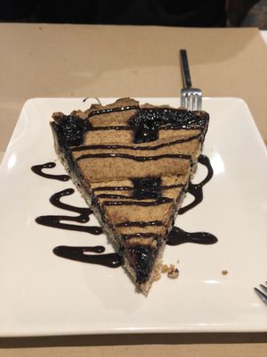  Vegan berry tart at Santoni - When food is the solution in Barcelona