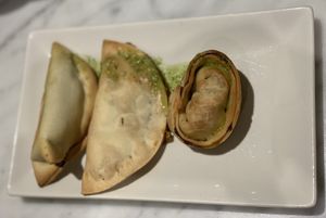 Excellent empanadas- Caprese, Atún, Verduras at Santoni - When food is the solution in Barcelona