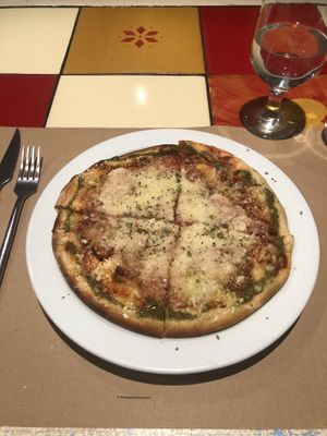 Pizza carbonara vegana at Santoni - When food is the solution in Barcelona