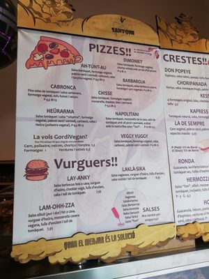 Vegan pizza and burger at Santoni - When food is the solution in Barcelona