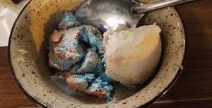 They have fruit jam ice cream and coconut ice cream, homemade vegan at Tam Tue Bi in Hanoi