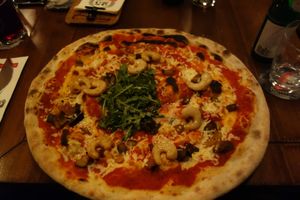 Pizza Vegetariana with shrymps (vegan) at L'Osteria in Saarbrucken