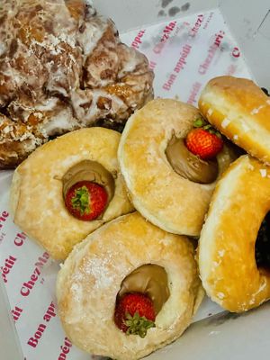 🍩🥐  at Chez Marie Pan & Café in Hermosillo