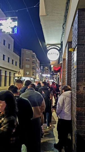 Queue at Natsu Ramen in Alicante