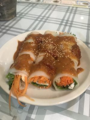 Fresh spring rolls at Morning Glory in Chiang Mai