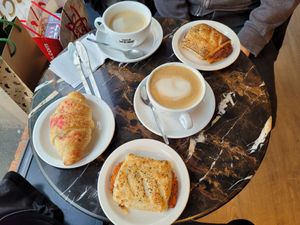 Vegan coffee break at Caffè Nero in Sligo