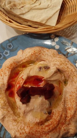 Beetroot hummus at Veggie Lovers  in Paris