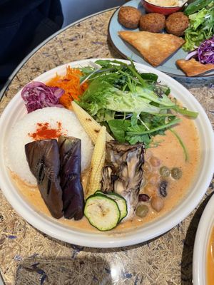 Vegan curry  at Hids' Cafe & Bar in Gifu