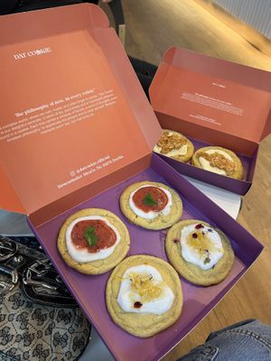  Bienenstich Cookie, unser absoluter Favorit   at Dat Cookie in Berlin