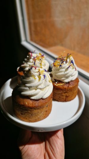 Vegan and gluten-free carrot  cake at Inzu in Marseille