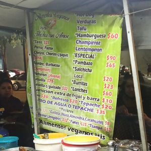 Este es el menú at Alimentos Veganos Isis in Guadalajara
