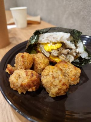  at Veggie Junkies Burger in Kobe