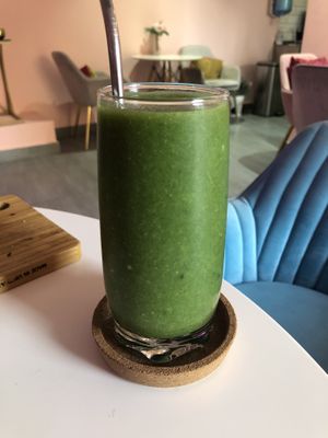 Avocado pineapple smoothie  #Veganuary at Ninna Homemade Bakery in Dubai