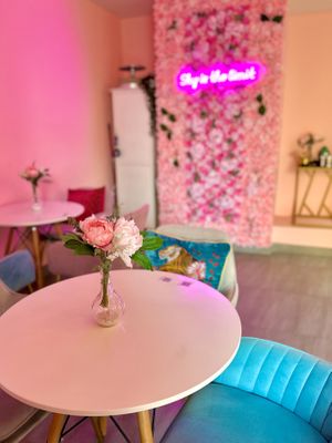 Cozy at Ninna Homemade Bakery in Dubai