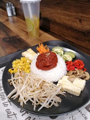  at Happy Veggie - 天街素食 in Budapest