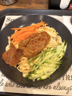 Peanut noodles  at Happy Veggie - 天街素食 in Budapest