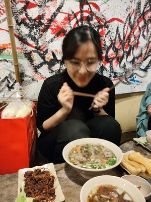  at Chay Vỉa Hè in Hanoi