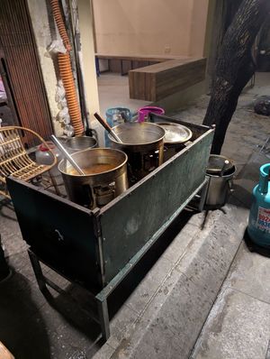  at Chay Vỉa Hè in Hanoi