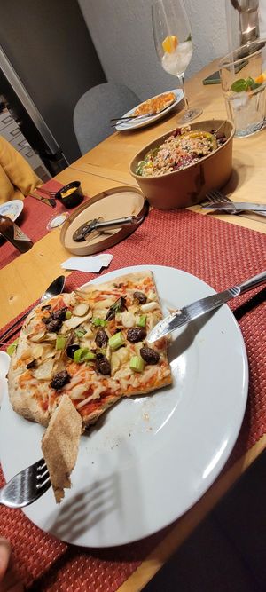 Vegane Pinsa, geschmacklich grandios at Pinsta in Saarbrucken