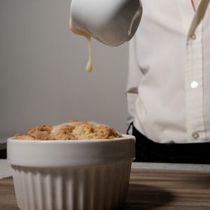 Apfel Crumble: Vanilla Sauce | Orange Liqueur at Hertz & Seele in Vienna