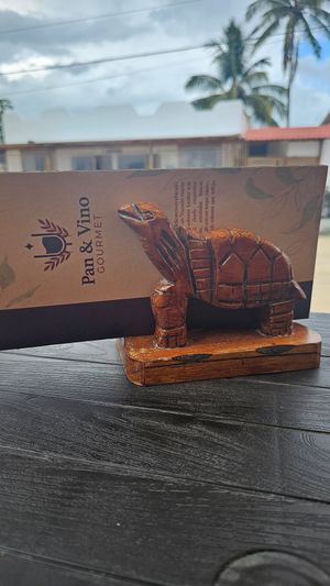  at Pan & Vino in Puerto Villamil