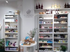 Essential oils 🌿 #Veganuary at Alcachofa y Romero in Mexico City