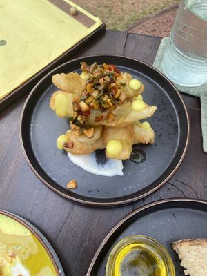   at Smoke & Bitters in Dikwella