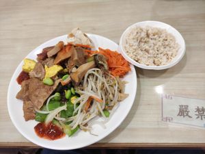  at Gongbin Sushi Guan 宮賓素食舘 in Chiayi