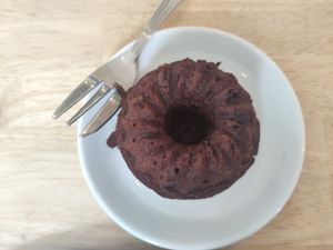 Chocolate bundt cake at Mamacoffee - Jiřího z Poděbrad  in Prague