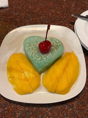 Mango sticky rice for dessert at Royal YUM in Denton