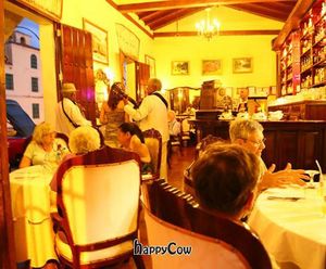 Restaurante 1800 and Cuban music trio at Restaurante 1800 in Camaguey