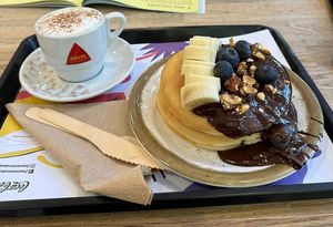  at Banana Cafe in Lisbon