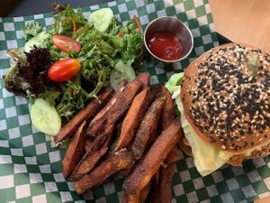 Mexican Burger + Fries at Invitation V in Montreal