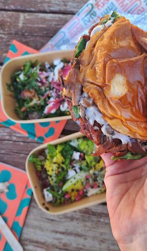 Burger y ensaladas Same Same at Same Same Burger in Madrid