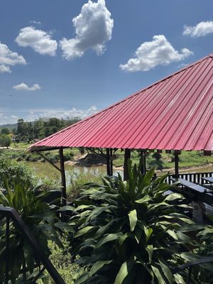   at Krua Tham Krasae - ครัวถ้ำกระแซ - Maybe closed in Kanchanaburi