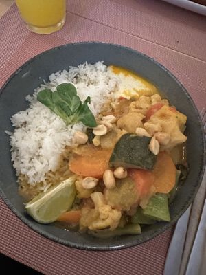 Main: Green Curry  at Kaizen Vegetariano in Torrevieja