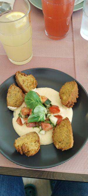 Falafel con Humus at Kaizen Vegetariano in Torrevieja