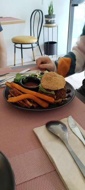 Hamburguesa at Kaizen Vegetariano in Torrevieja