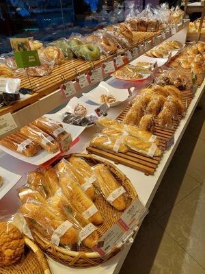 Vegan ones well labelled. at Ijysheng (Xinyi Branch) - 一之軒 信義永康店 in Taipei