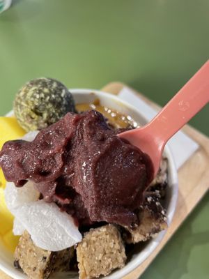 Acai soft serve   at Thank You Cup - Siam Paragon in Bangkok