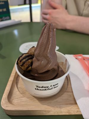 dark chocolate soft ice with snickers energy balls at Thank You Cup - Siam Paragon in Bangkok