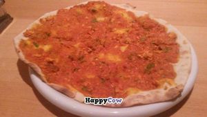 Vegan lahmacun at Amara Stühlinger in Freiburg